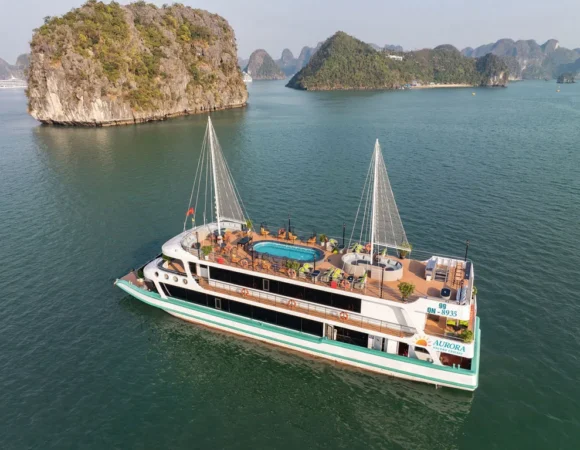 Du Thuyền Aurora Halong Cruises 5 Sao
