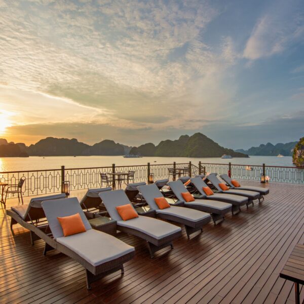 at_tour-du-thuyen-indochine-premium-ha-long-2-ngay_1cf8225204585c1e6895002dbd043878