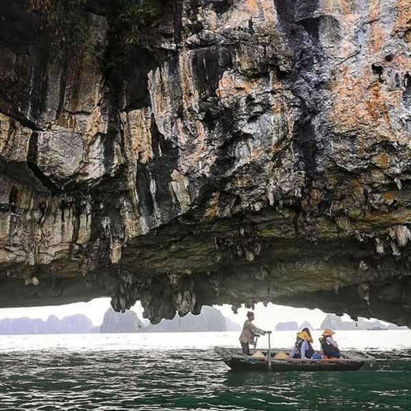 at_tour-vinh-ha-long-bien-bai-chay-2-ngay-1-dem_bdf039eadc2259beb356a650e20c61f7