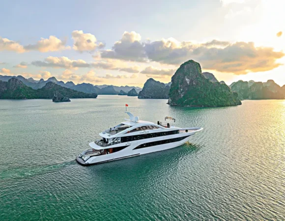 Leona Cruises – Du thuyền 5 sao đẳng cấp trên Vịnh Hạ Long