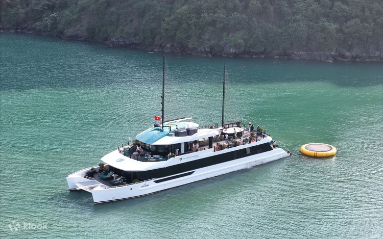 Du thuyền Catamaran Premium: Tour Vịnh Hạ Long & Vịnh Lan Hạ